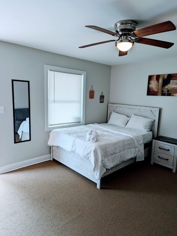 Ferros/tábuas de passar roupa, Wi-Fi, roupa de cama