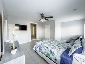 4 bedrooms, iron/ironing board, free WiFi, bed sheets