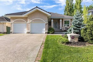 Exterior - Wedgewood Ravine | Heated Garage | Accessible, Luxurious, Spacious 5-Bedroom Bungalow (Edmonton)