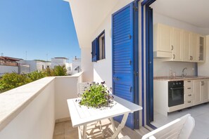 Outdoor dining - Casa Petrachi - PP by BarbarHouse (San Foca)