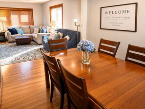 Interior - Walk to Walloon Village, Beach & 10 min to Petoskey or Boyne Mountain (Walloon Lake)