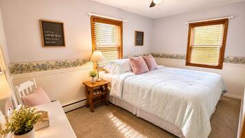 4 bedrooms, WiFi, bed sheets