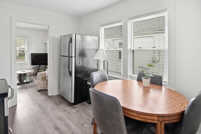 Cozy Louisville Home w/ Spacious Yard & Parking