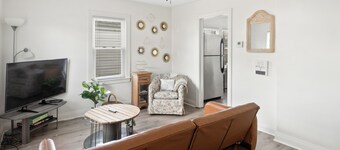 Cozy Louisville Home w/ Spacious Yard & Parking