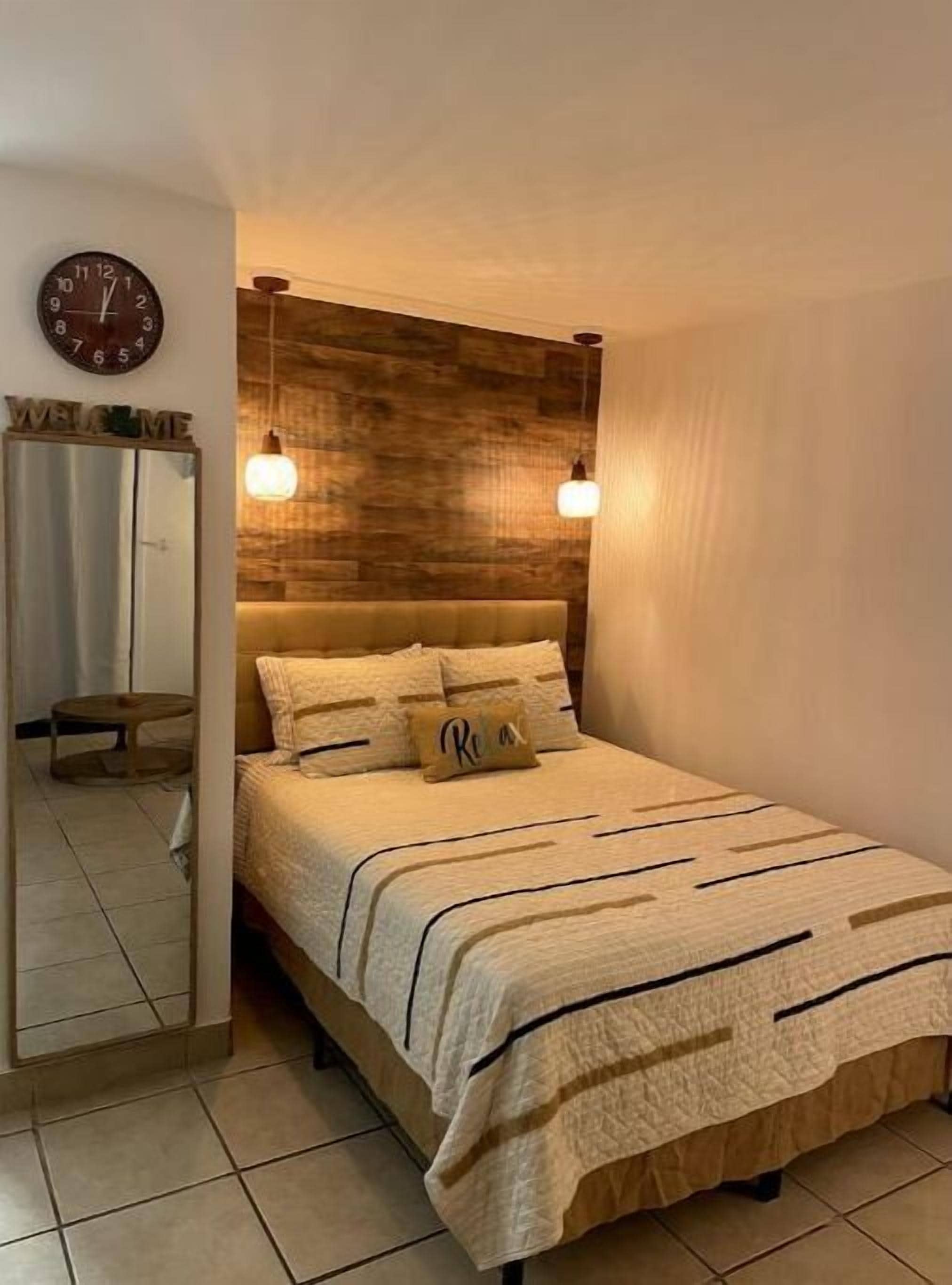 1 soverom, wi-fi (inkludert) og sengetøy