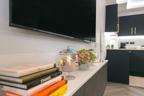 Interior - Urban Chic - Nevern (London)