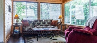 Lake Superior Cabin,4BR,Sleeps 8, Beach, Fireplace