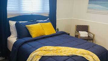 2 habitaciones, escritorio, tabla de planchar con plancha y wifi gratis