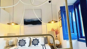 Unclassified image, 2 of 46, button - Art Oasis 2-3BR Home in Historic Quarter by Portimao Pier (Portimão)