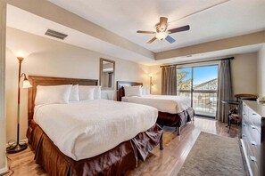 Schreibtisch, Bügeleisen/Bügelbrett, kostenloses WLAN, Bettwäsche