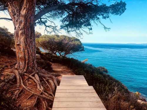 Chalet Romantique Avec vue mer à 15mn de la Plage de Pampelonne