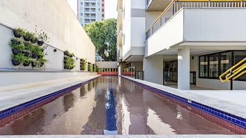 Kolam renang terbuka