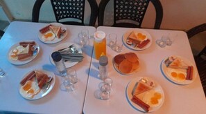 Breakfast meal