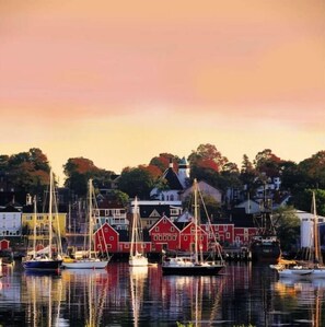 Marina - The Lookout (Lunenburg)