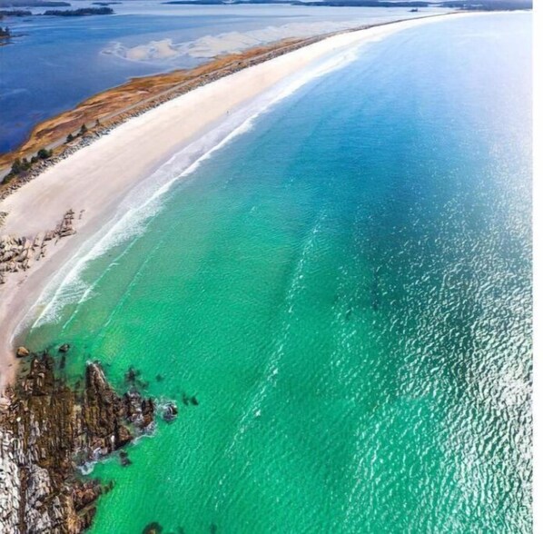 Beach - The Lookout (Lunenburg)