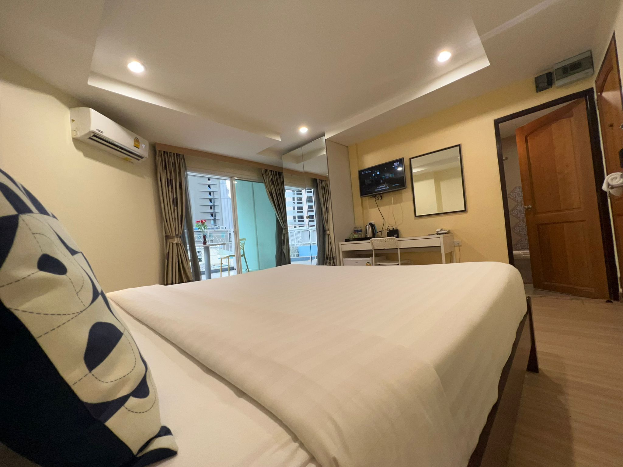 Foto - V Check Inn Sukhumvit 22