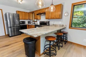 Dishwasher - Lured To The Lake Sum (Lake Lure)