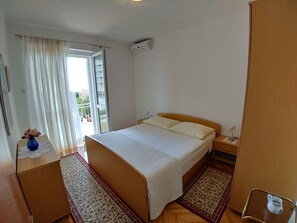 2 Schlafzimmer, Bügeleisen/Bügelbrett, WLAN, Bettwäsche