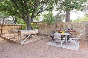 屋外ダイニングエリア