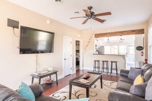 DVD プレーヤー、書庫