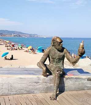 Exterior - Hostal estudios (Badalona)
