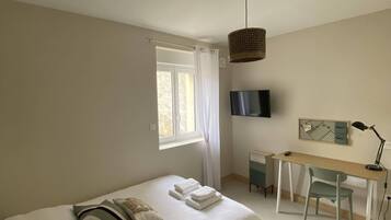 9 chambres, fer et planche Ă repasser, Wi-Fi, draps fournis