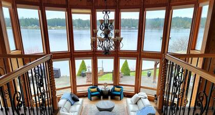 Private beach luxury home sleeps 12, Shelton, WA