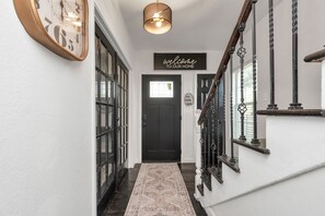 Interior - Urban living at Southmore Manor (Houston)