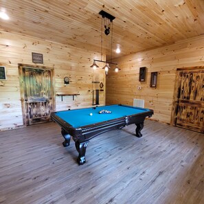 Spielezimmer
