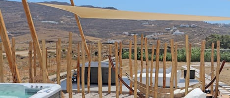 1 bedroom, iron/ironing board, free WiFi