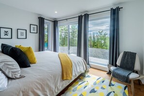 3 bedrooms, iron/ironing board, Internet, bed sheets