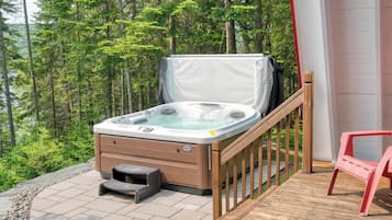 室外 SPA 浴池