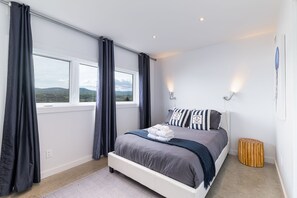 5 bedrooms, iron/ironing board, WiFi, bed sheets - Hôtel à la maison - Panache, spa et fleuve (Baie-Saint-Paul)
