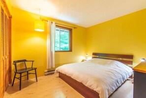 4 間睡房、熨斗/熨衫板、上網、床單