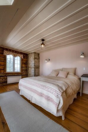 4 Schlafzimmer, Bügeleisen/Bügelbrett, WLAN, Bettwäsche