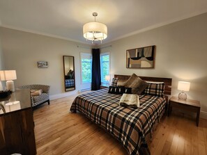 4 Schlafzimmer, Bügeleisen/Bügelbrett, WLAN, Bettwäsche