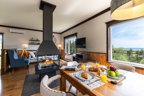 Dining - Hôtel à la maison - L'Escale, Spa et Fleuve (Les Éboulements)