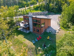 Exterior - Hôtel à la maison - L'Archibald, spa et montagne! (Petite-Rivière-Saint-François)