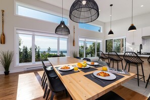 Dining - Hôtel à la maison - Le Temps Suspendu (Les Éboulements)