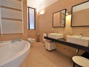Hair dryer, towels