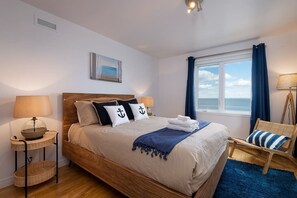 3 chambres, fer et planche à repasser, Wi-Fi, draps fournis