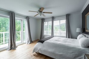 4 bedrooms, WiFi, bed sheets