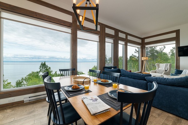 Dining room, living room and spectacular view