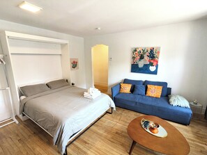 1 bedroom, iron/ironing board, WiFi, bed sheets