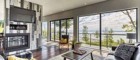 تلفزيون، مدفأة