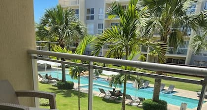 NEW Condo, 5 minute walk to Casino and 10 minute walk to the Beach!