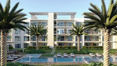 NEW Condo, 5 minute walk to Casino and 10 minute walk to the Beach!