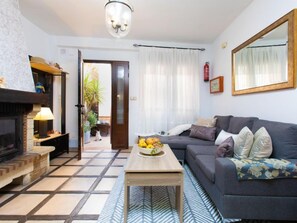 TV, lareira