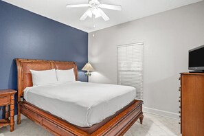 2 slaapkamers, een strijkplank/strijkijzer, reisbedje, gratis wifi