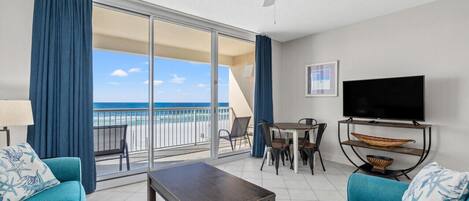 Televisión, mesa de ping pong